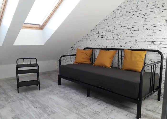 8X8 Tetoter Apartman